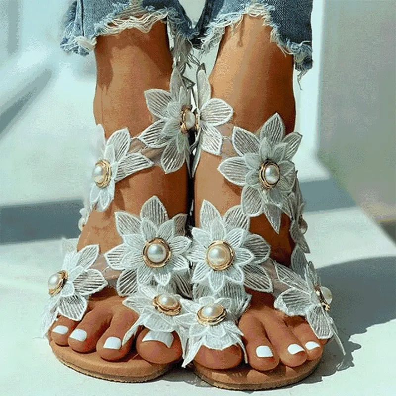 2020 New Summer Ladies Bohemian Floral Flat Sandals.