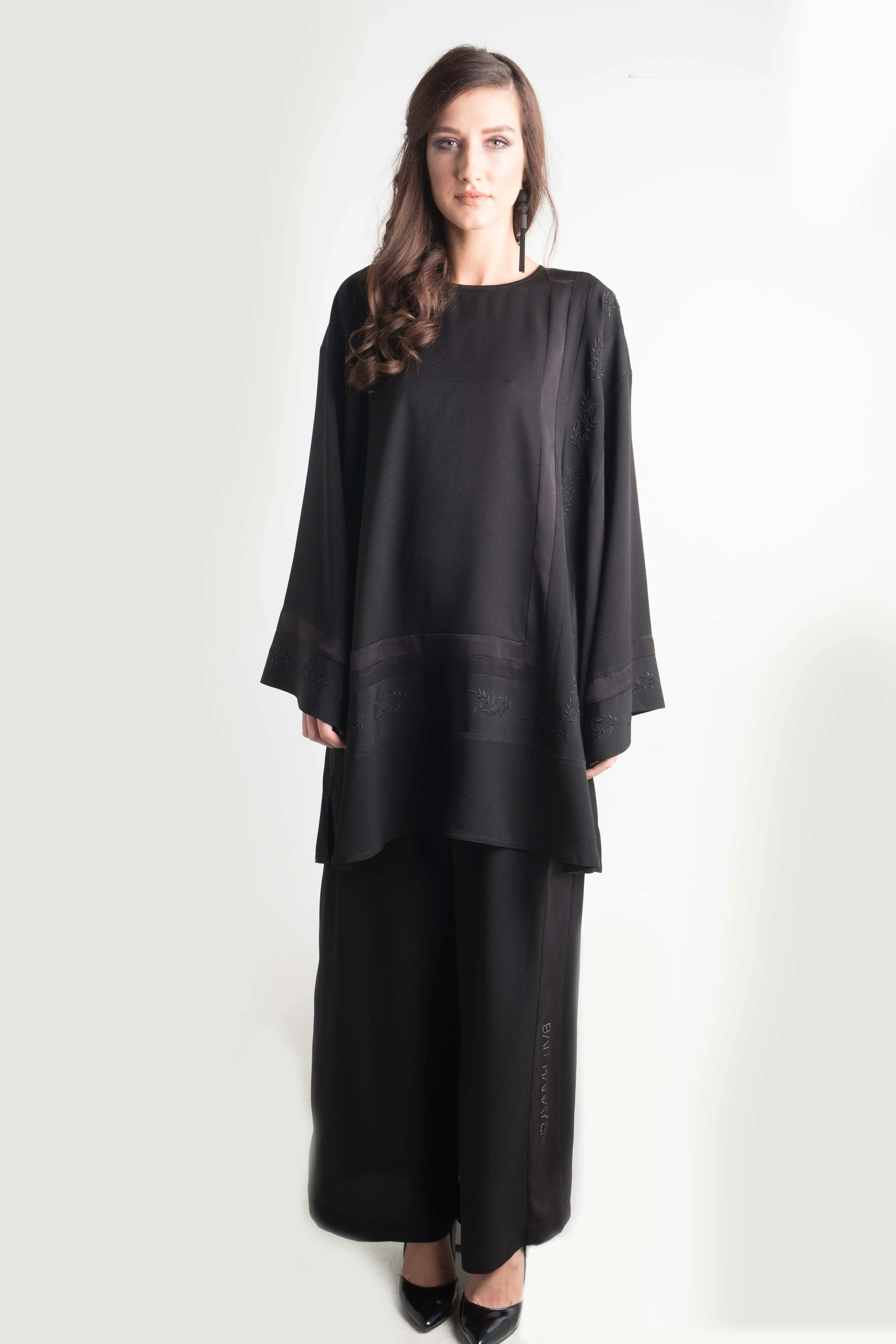 BLACK TROUSER SET SOALON ABAYA.