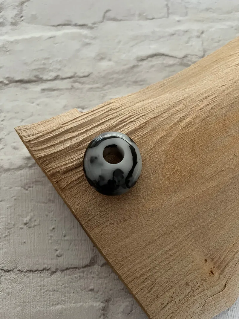 Calitaa Luxury Collection Organic Bead Grey/Black