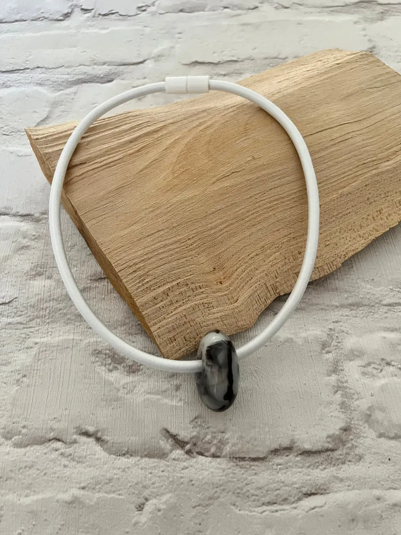 Calitaa Luxury Collection Organic Bead Grey/Black