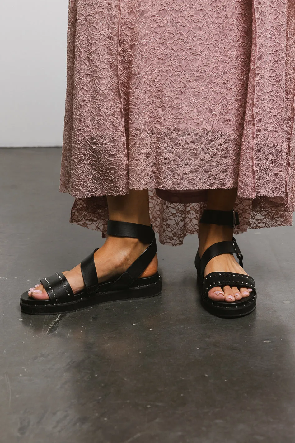 Cameron Sandals in Black