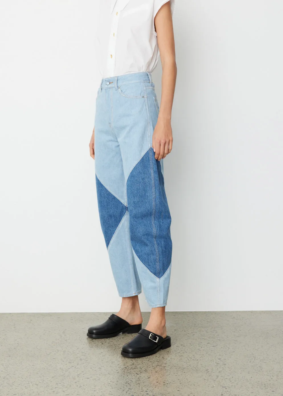 Cutline Bleach Jeans