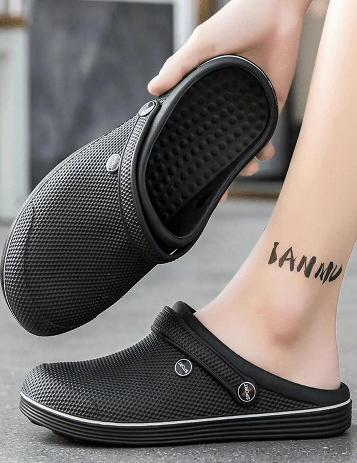 Fashionable Casual Beach Sandals – Trendy Hollow Out EVA Slip-On Slippers for Work & Outdoor