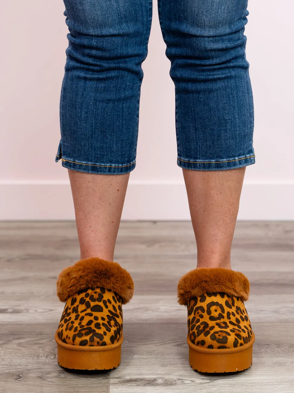*FINAL SALE* Solace Platform Slippers | Leopard