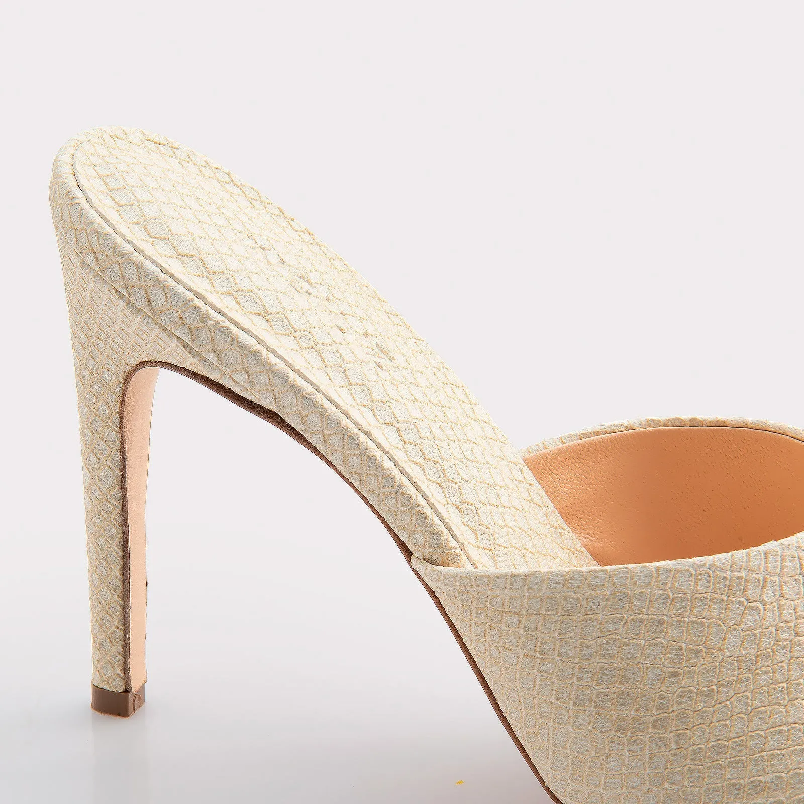 KALINA 05 OFF-WHITE LIZZARD EMBOSSED LEATHER MULES