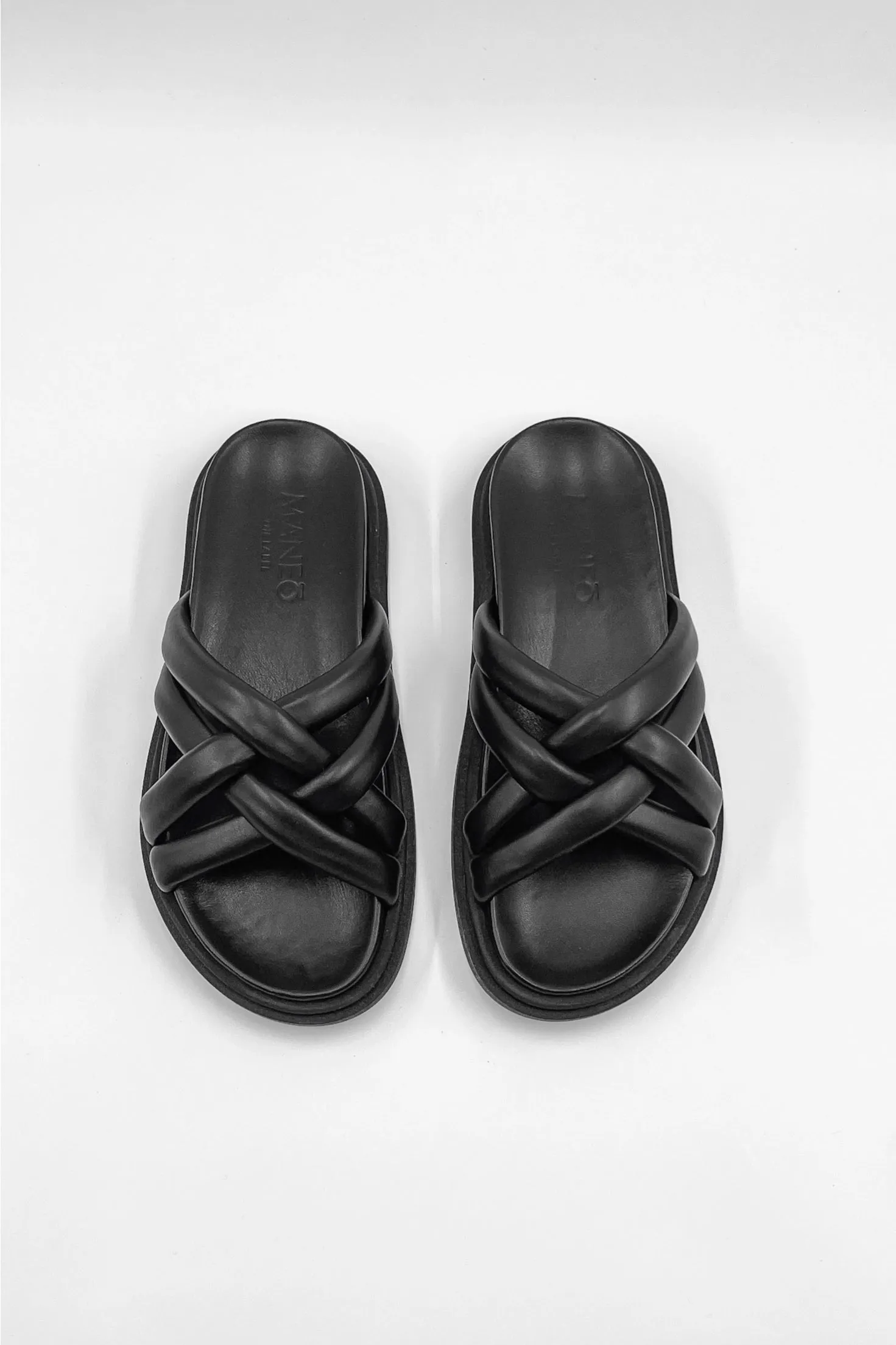 Maneola Venus Leather Slide Sandal| Black