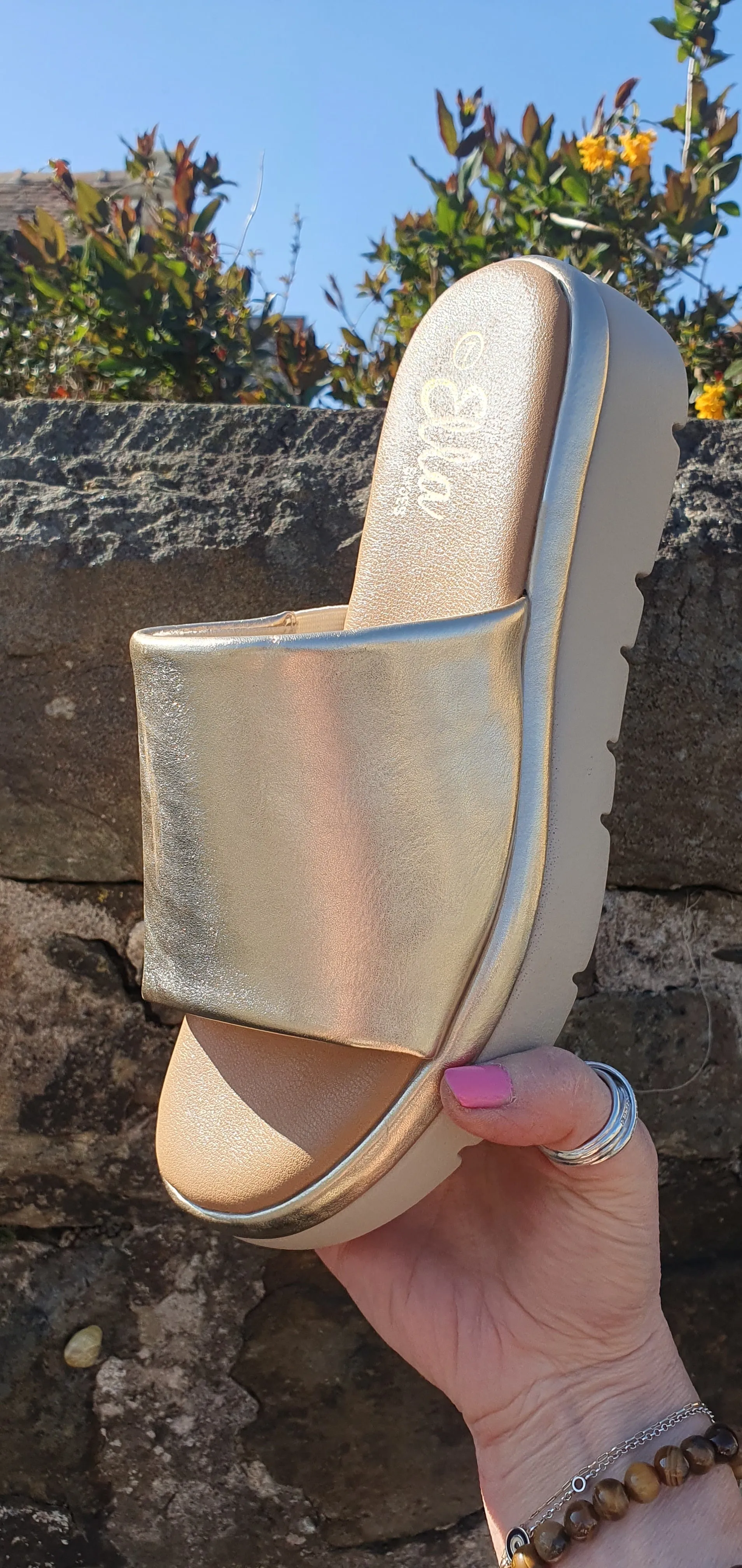 Maya Mule Slider - Gold