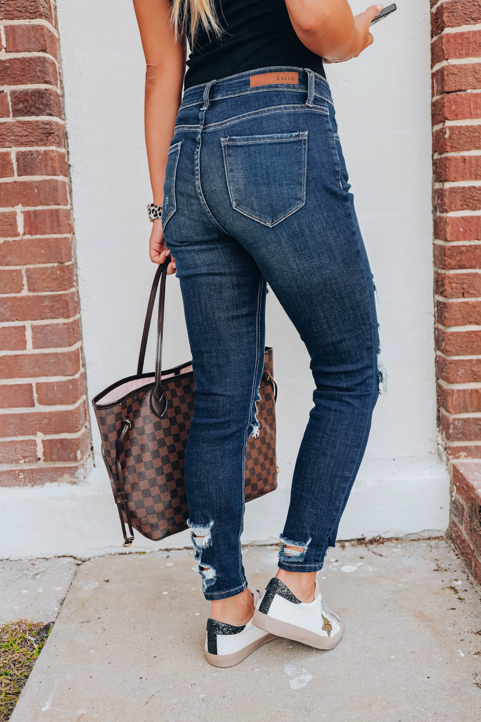 Melina Mid-Rise Crop Jeans - Final Sale