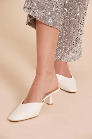 Mules couvertes sur petit talon