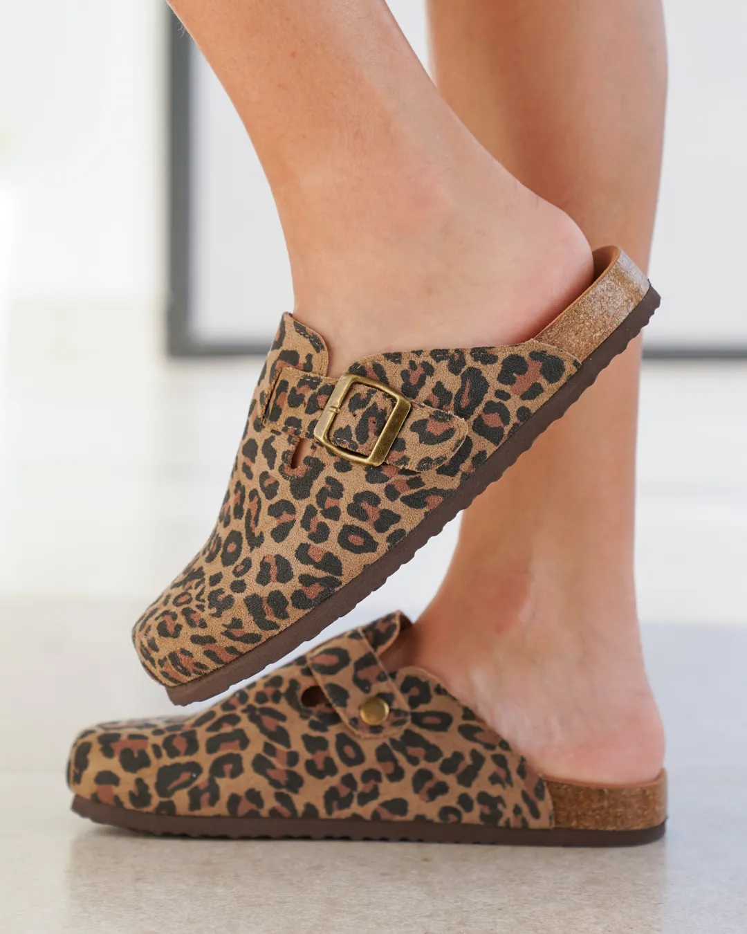 Mules femme léopard avec boucle - Barbara