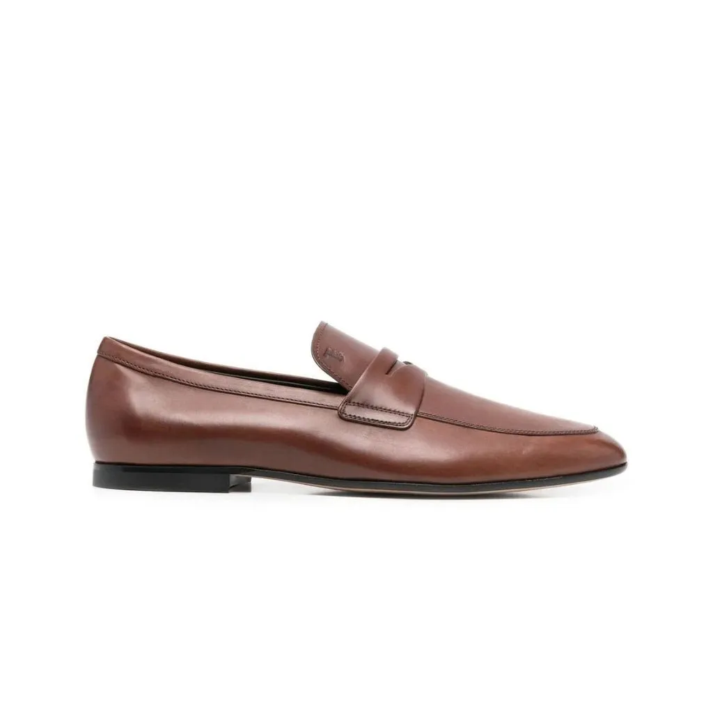 TODS Driver Liscio Loafer BROWN