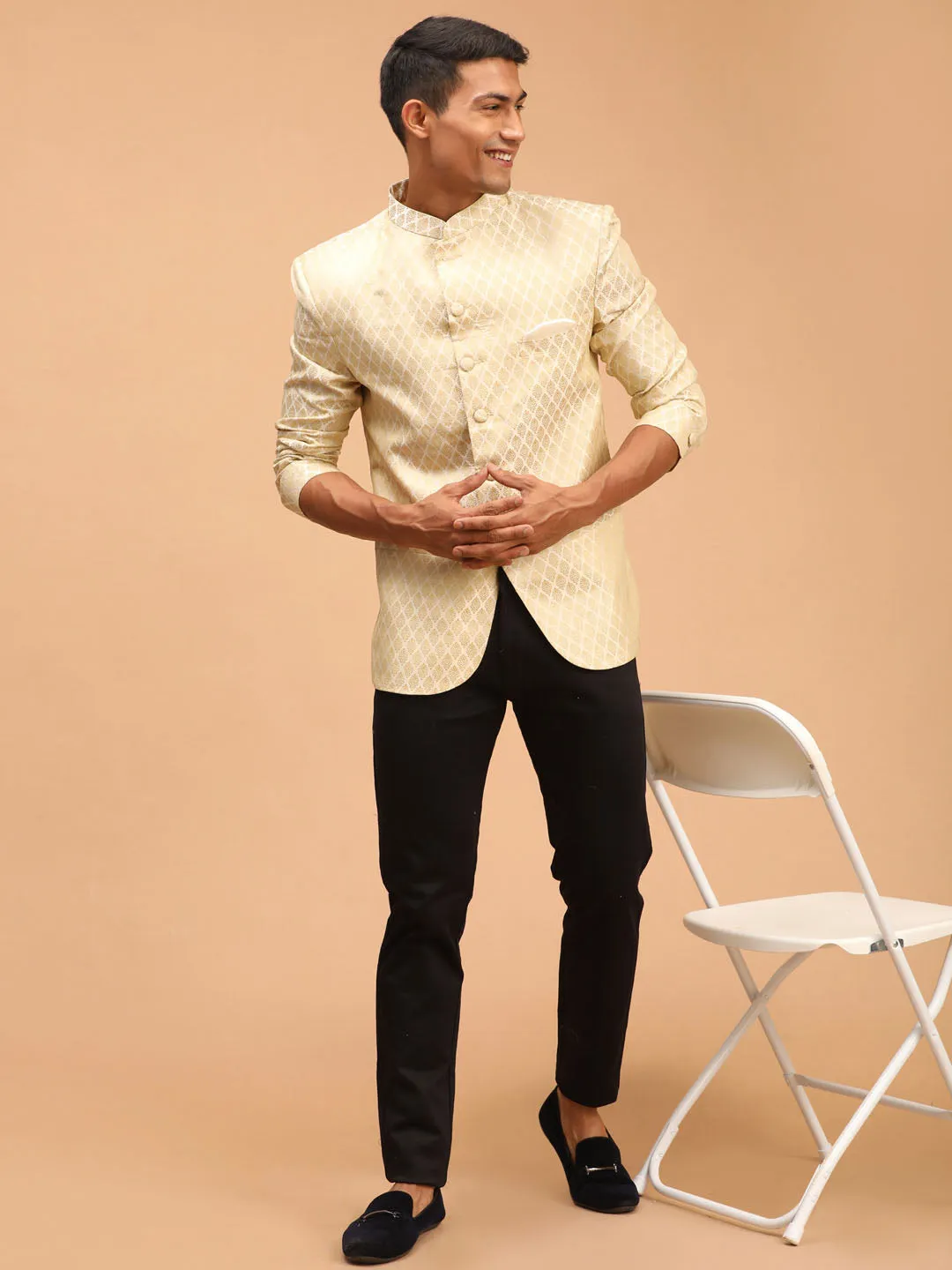 VASTRAMAY Men's Cream Woven Jodhpuri