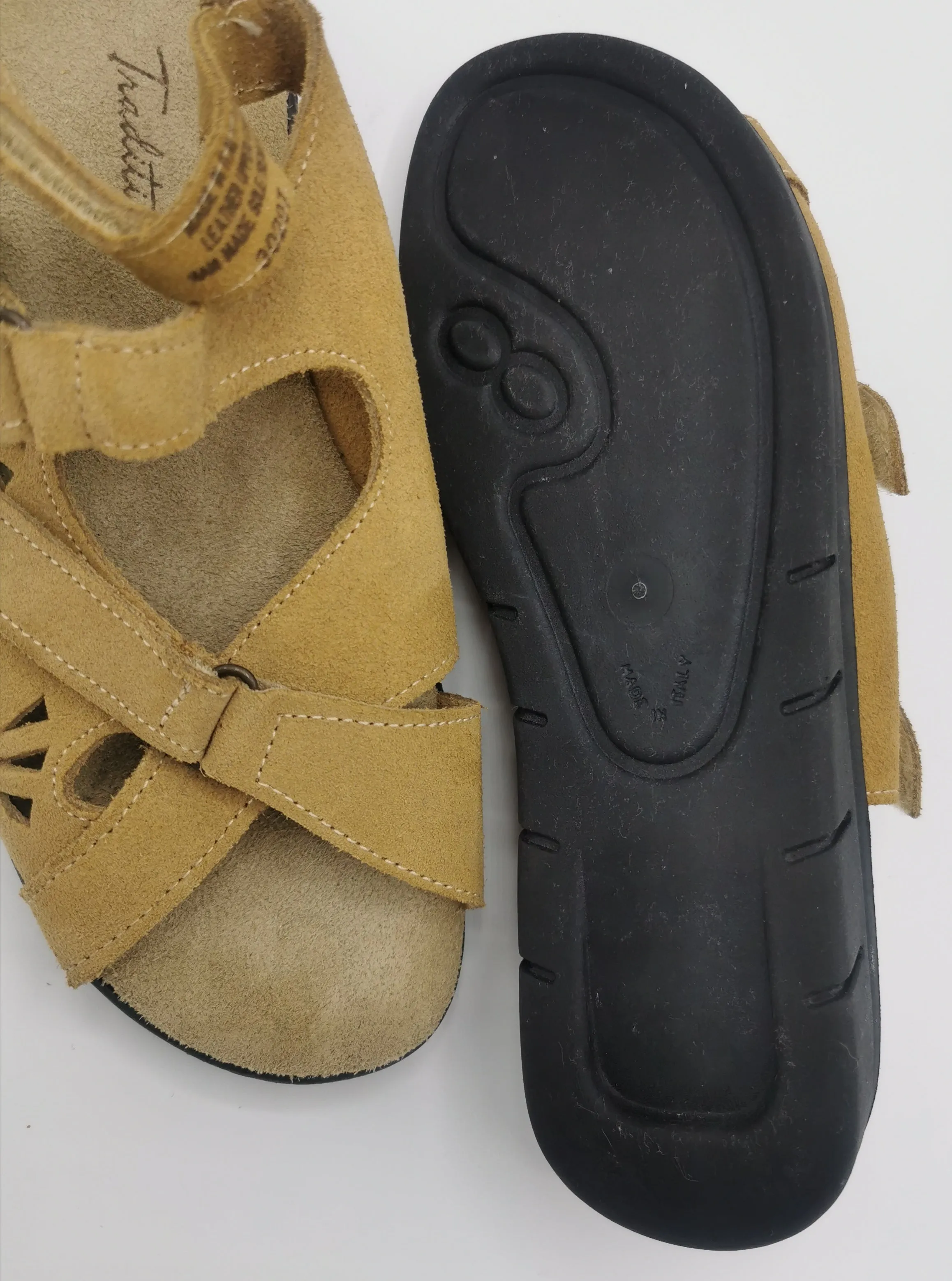 WOMENS SIZE 7 B - TRADITIONS, Brown Leather Suede Sandals NWOT B26